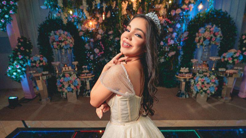 prom-queen-smiling-wearing-her-dress